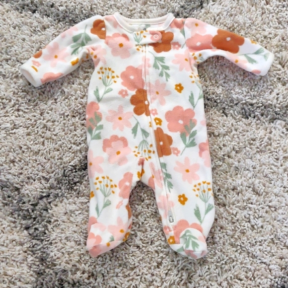 Carter's Baby girl fleece bundle - Picture 3 of 4